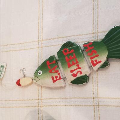 Lot 383: New Mens Ornament & Gift Lot