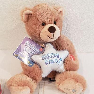 Lot 387: NEW Child's Gift Lot