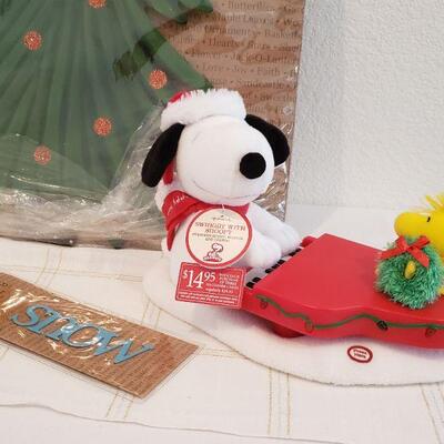 Lot 398: "Embellish Your Story" Magnets & Animated Snoopy