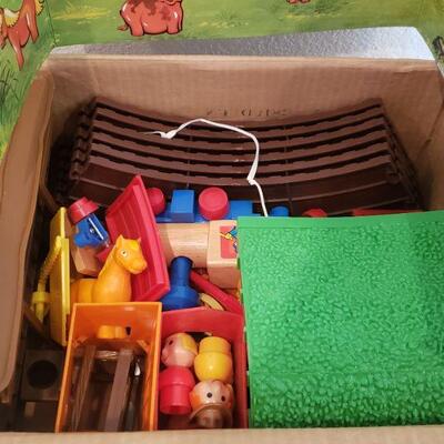 Lot 399: New/Old Stock Bizzi Western Train Set 