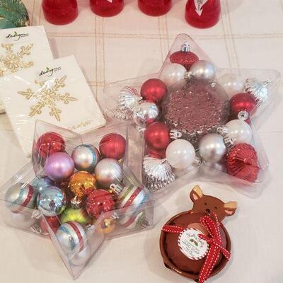 Lot 401: New Holiday Cheer Lot