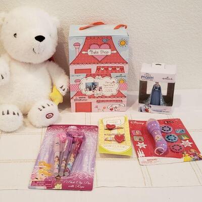 Lot 404:  NEW Gift Lot