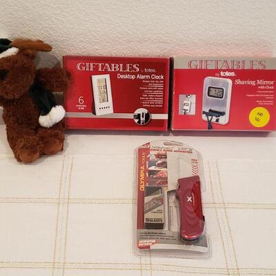 Lot 408: New Mens Gift Lot