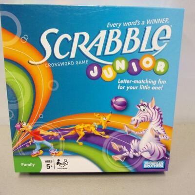 Lot 73 - Scrabble Junior