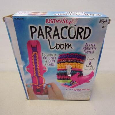 Lot 80 - Just My Style - Paracord Loom 