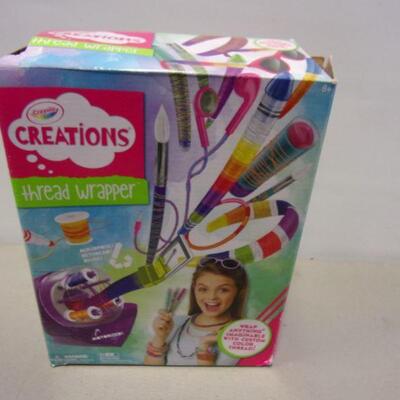 Lot 82 - Crayola Creations Thread Wrapper 