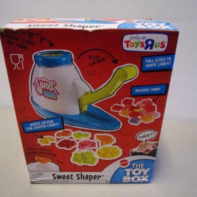 Lot 92 - Toys r Us Sweet Shaper