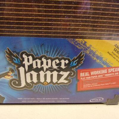Lot 99 - Paper Jamz Wow Wee 