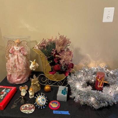 Lot 5 - Christmas Decorations