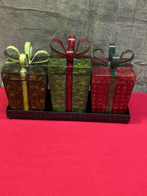 ( Item 7) 3Metal Gift Boxes w/Tray