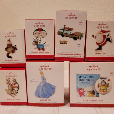 Lot 410: Assorted Hallmark Christmas Ornaments