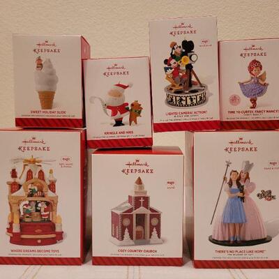 Lot 415: Assorted Hallmark Christmas Ornaments 