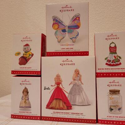 Lot 420: Assorted Hallmark Christmas Ornaments 