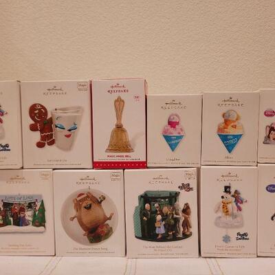 Lot 424: Assorted Hallmark Christmas Ornaments 