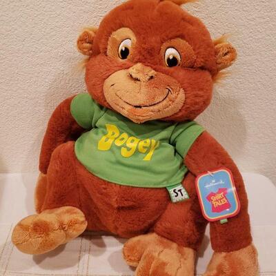 Lot 427:  New/Old Stock Blocks and Hallmark Shirt Tails Plushie