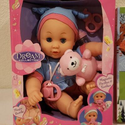 Lot 428: New Baby Bella & Recordable Santa Claus is Coming To Town