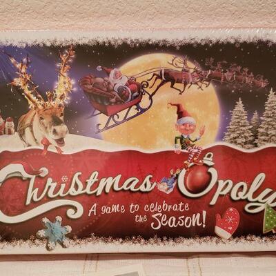 Lot 429:  New Holiday Cheer lot