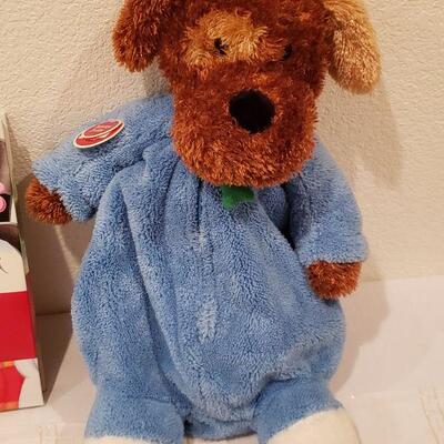 Lot 443: New Children's Gift Lot