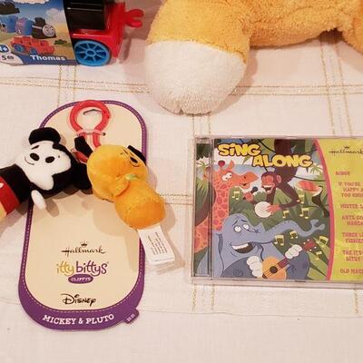 Lot 447: NEW Child's Gift Lot