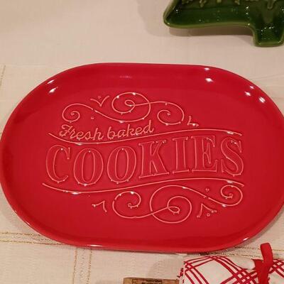 Lot 448: NEW Holiday Kitchen Cheer Lot