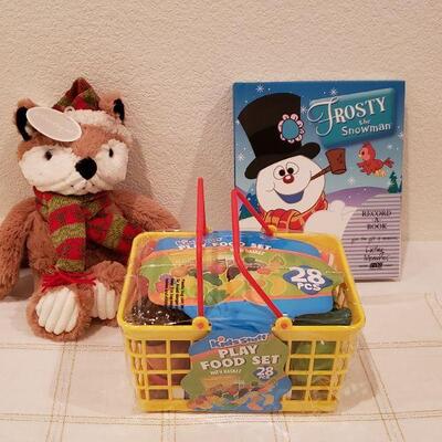 Lot 450: NEW Child's Gift Lot 