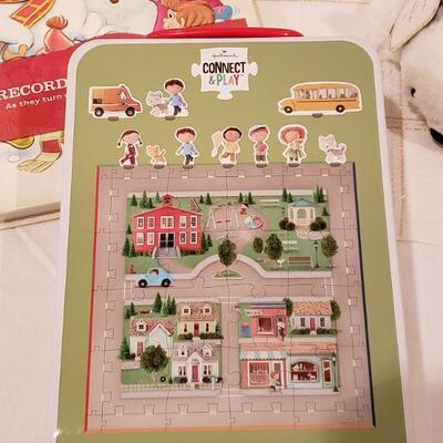 Lot 453: NEW Child's Gift Lot 
