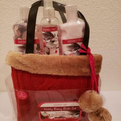 Lot 456:  NEW Gift Lot 