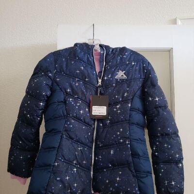 Lot 458: NEW Girls Size 10/12 Coat