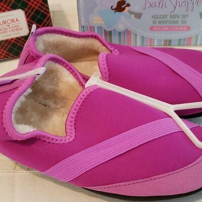 Lot 462:  NEW Ladies Gift Lot