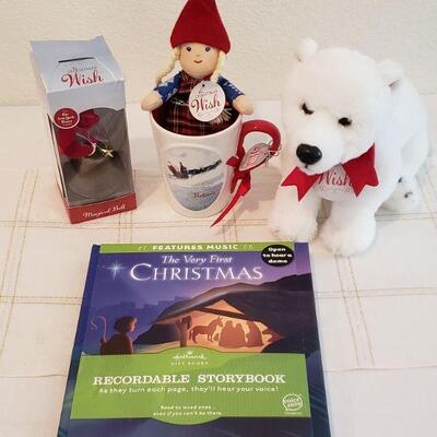 Lot 466: New The Christmas Wish Gift lot & Recordable Book