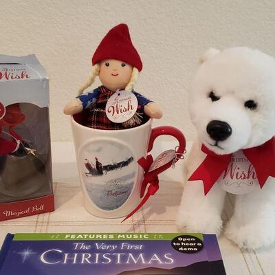 Lot 466: New The Christmas Wish Gift lot & Recordable Book