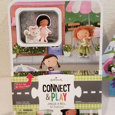 Lot 472: NEW Gift Lot 