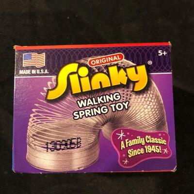 Lot 48 - Slinky's NIB