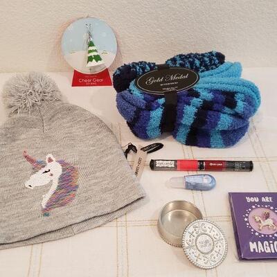 Lot 475: New Gift Lot