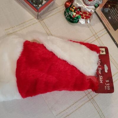 Lot 477: NEW Chia Christmas Tree, Mini Tree Skirt, Nativity, Music Box & Ornament 