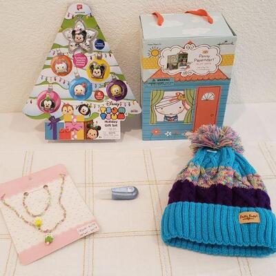 Lot 478:  NEW Gift Lot