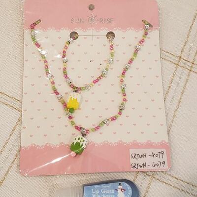Lot 478:  NEW Gift Lot