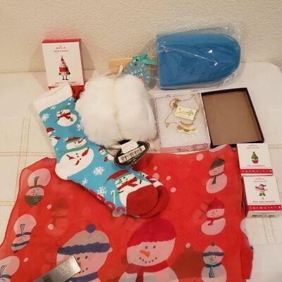Lot 479: NEW Gift Lot