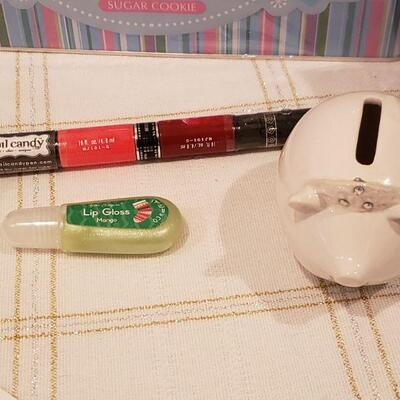 Lot 482: NEW Gift Lot