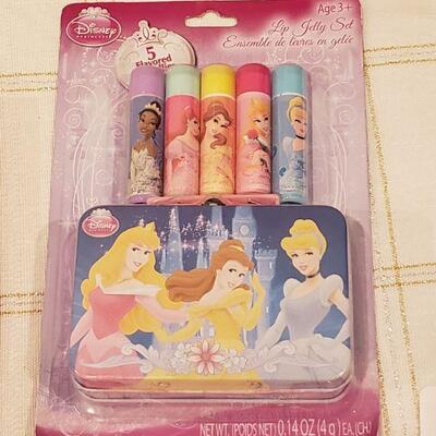 Lot 483: New Gift Lot