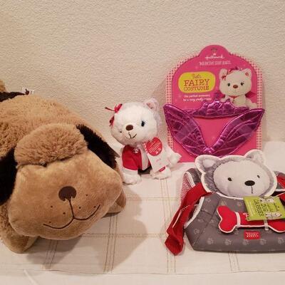 Lot 484: NEW Gift Lot