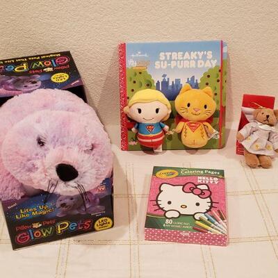 Lot 485: NEW Gift Lot