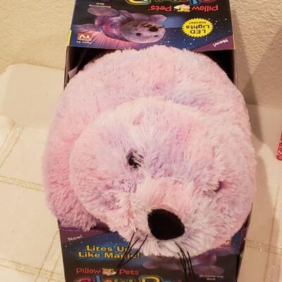 Lot 485: NEW Gift Lot