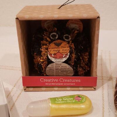 Lot 487:  NEW Gift Lot