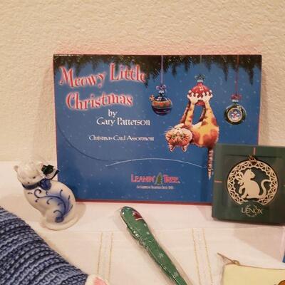 Lot 489: NEW Gift Lot