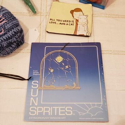 Lot 489: NEW Gift Lot