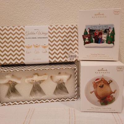 Lot 503: Assortment of Hallmark Christmas Ornaments 
