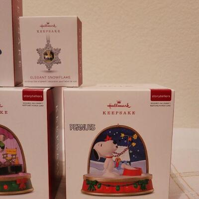 Lot 510: Assorted Hallmark Christmas Ornaments 