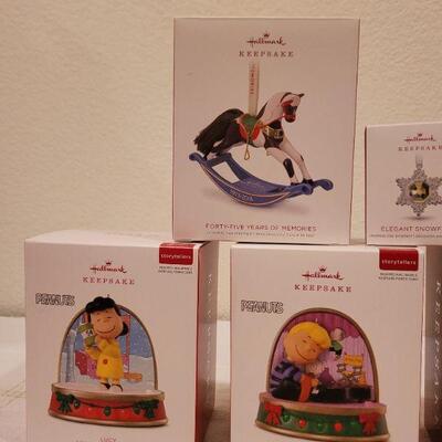 Lot 510: Assorted Hallmark Christmas Ornaments 