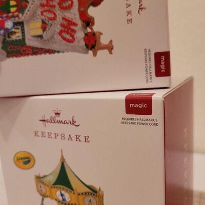 Lot 512: Assorted Hallmark Christmas Ornaments 